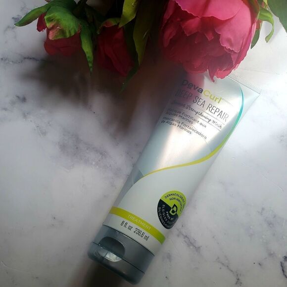 DevaCurl Deep Sea Repair & Strengthening Hair Mask - Picture 6 of 10